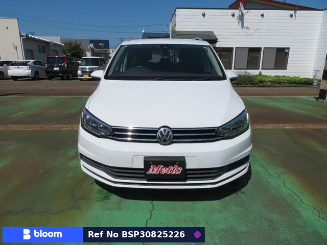 2017 Volkswagen Golf Touran