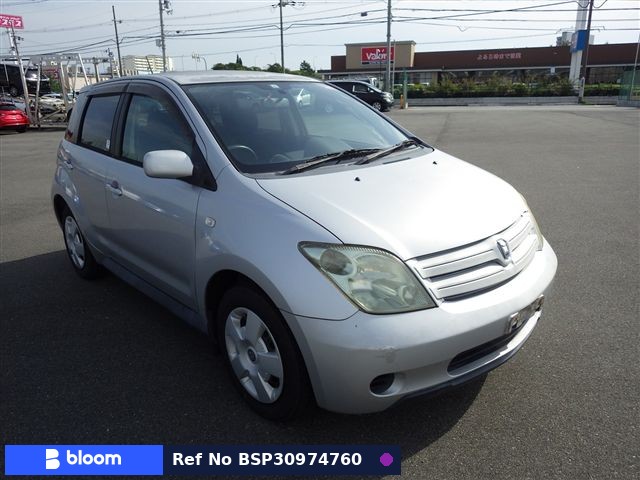 2003 Toyota IST