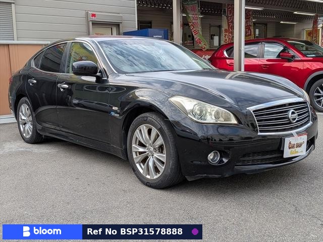 2011 Nissan Fuga Hybrid