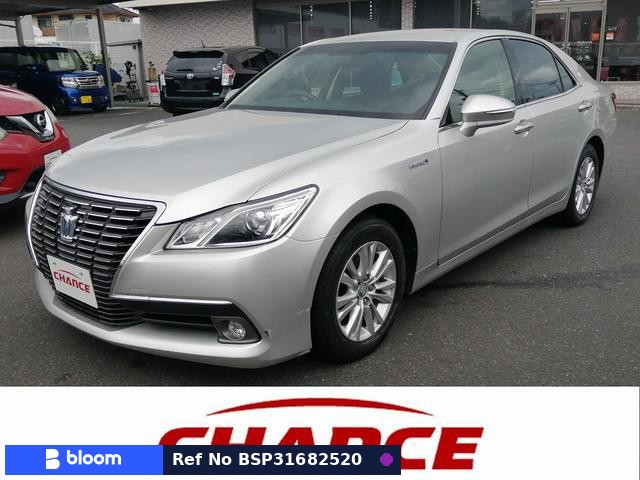 2014 Toyota Crown Hybrid