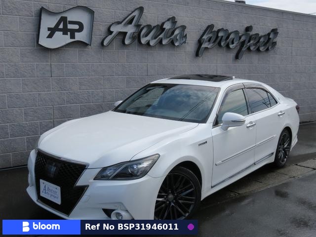 2014 Toyota Crown Hybrid