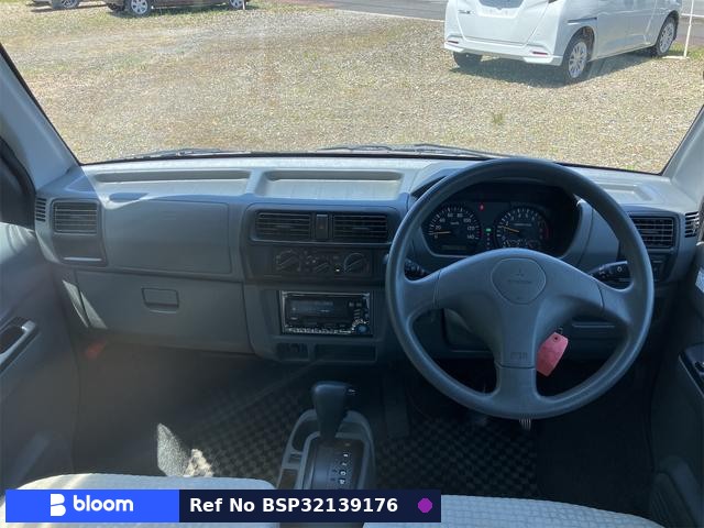 2003 Mitsubishi Townbox