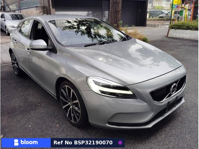 2018 Volvo V40