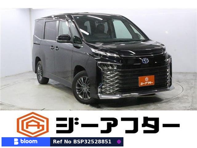 2023 Toyota Voxy