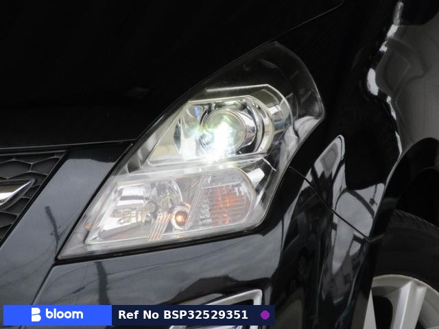 2015 Mazda MPV