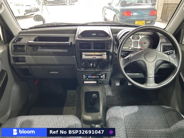 2000 Mitsubishi Pajero Mini