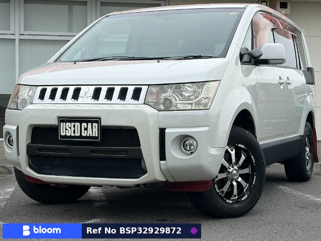 2009 Mitsubishi Delica D5