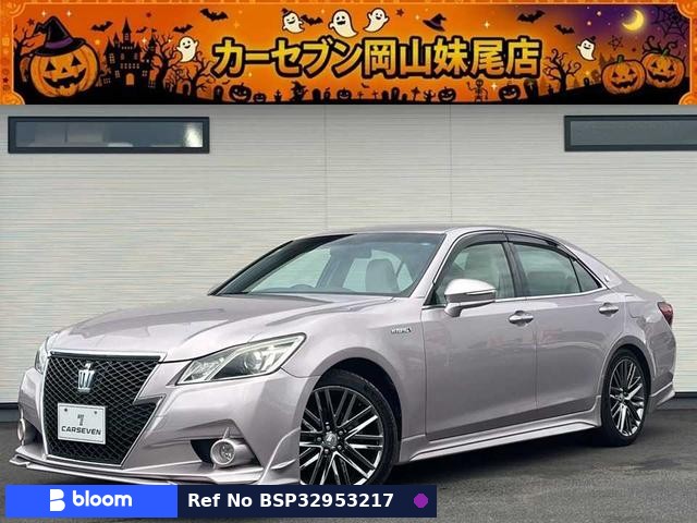 2013 Toyota Crown Hybrid