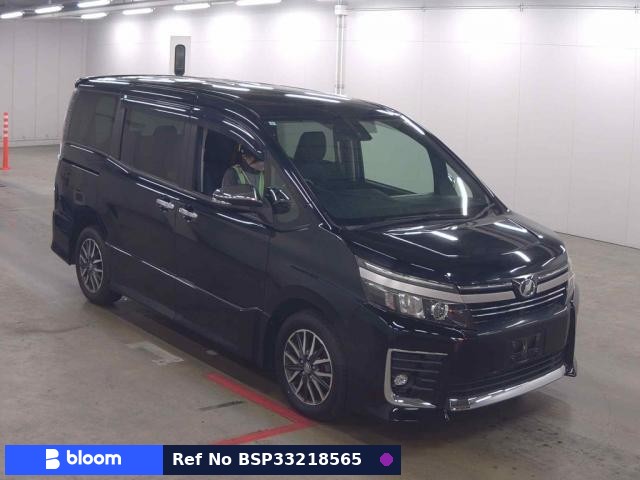 2017 Toyota Voxy
