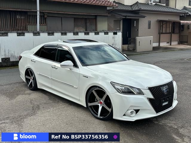 2014 Toyota Crown Hybrid