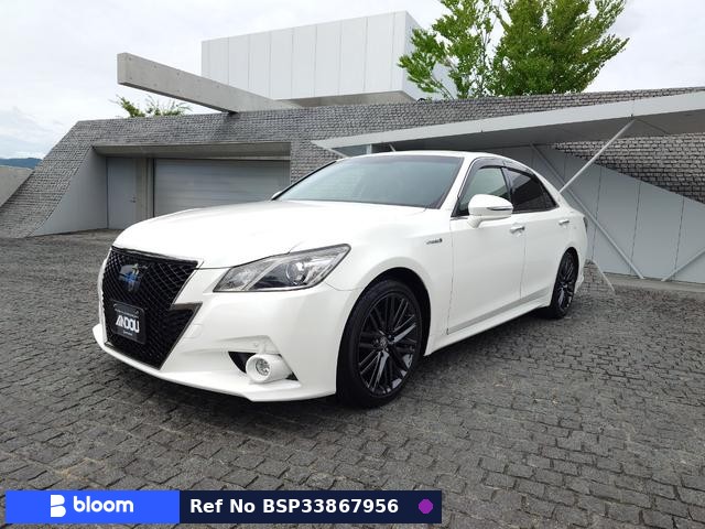 2015 Toyota Crown Hybrid