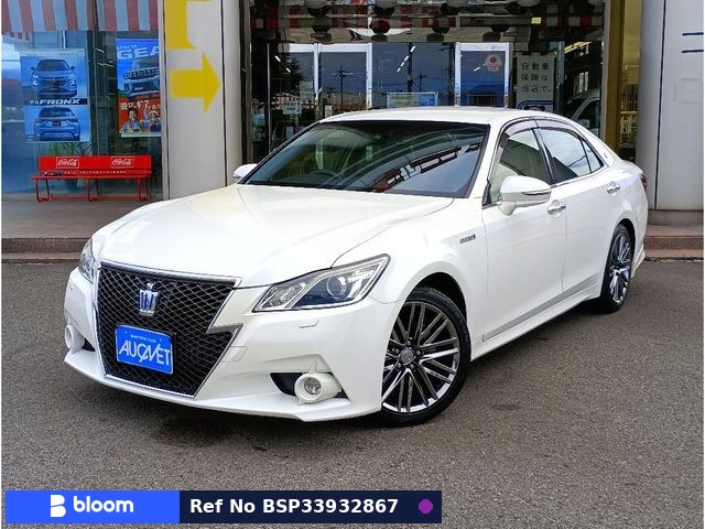 2013 Toyota Crown Hybrid