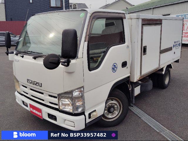 2012 Isuzu ELF Truck