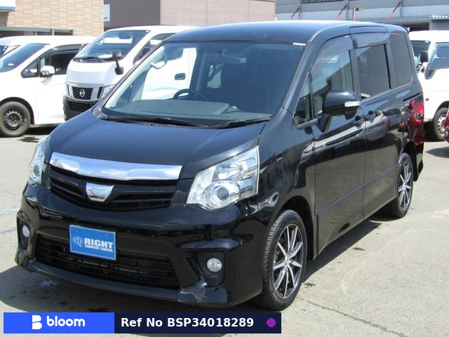 2011 Toyota Noah