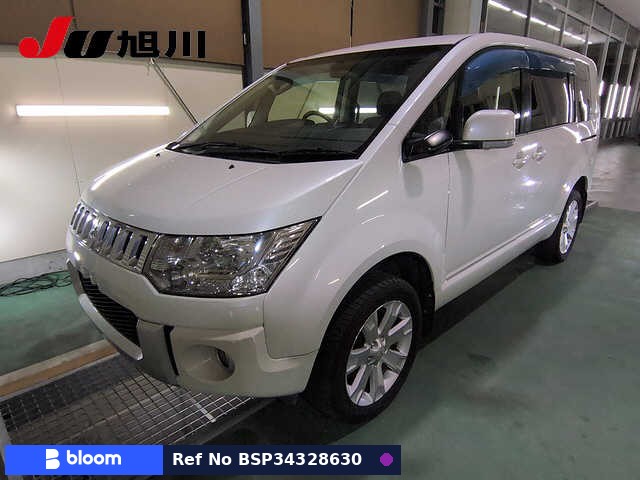 2017 Mitsubishi Delica D5