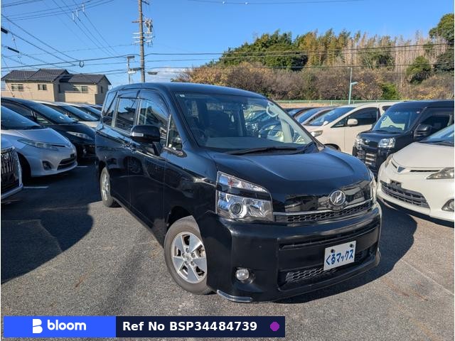 2012 Toyota Voxy