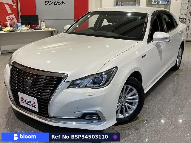 2016 Toyota Crown Hybrid