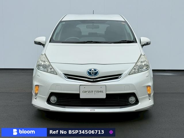 2014 Toyota Prius Alpha
