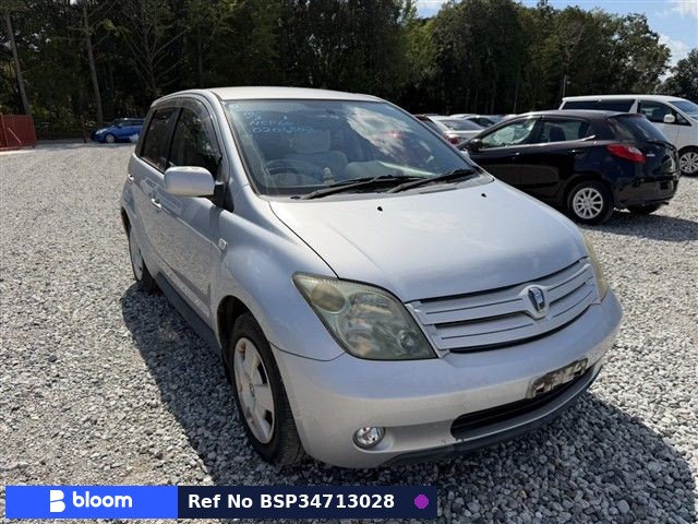 2005 Toyota IST