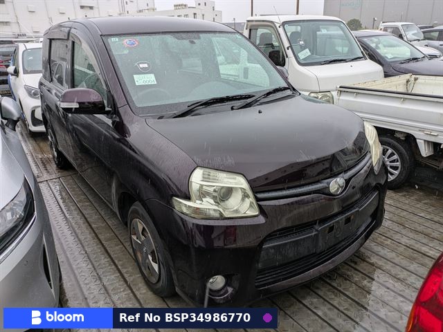 2011 Toyota Sienta