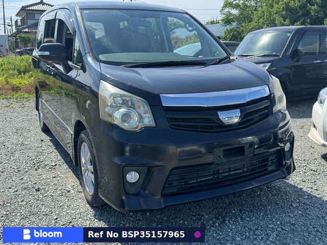 2010 Toyota Noah