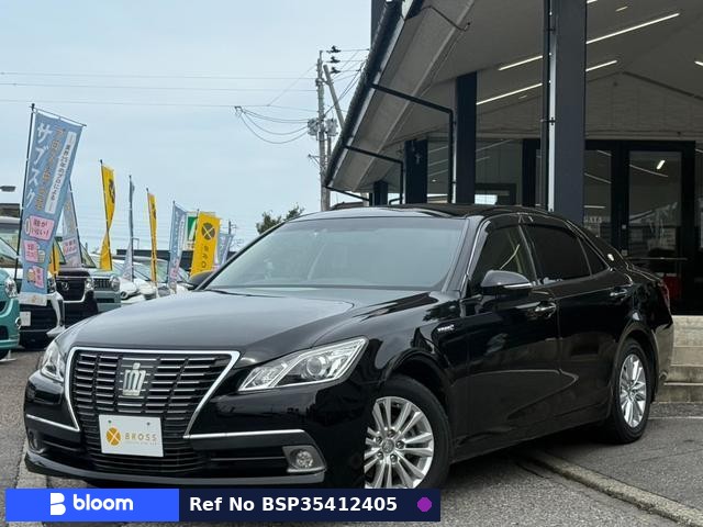 2014 Toyota Crown Hybrid