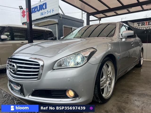 2013 Nissan Cima