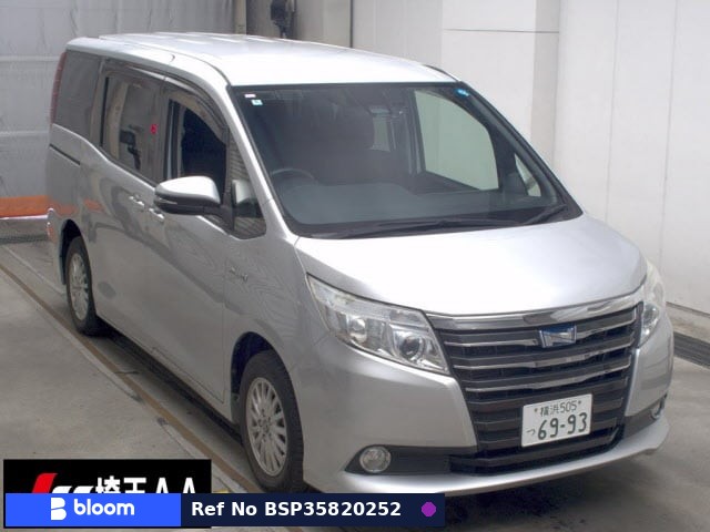 2016 Toyota Noah