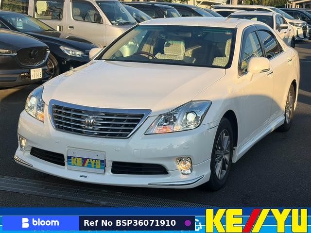 2012 Toyota Crown