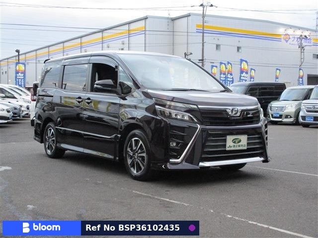 2017 Toyota Voxy