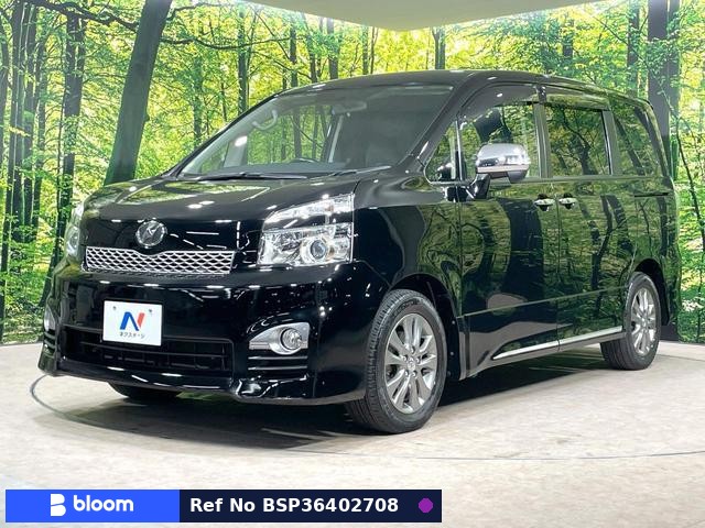 2013 Toyota Voxy