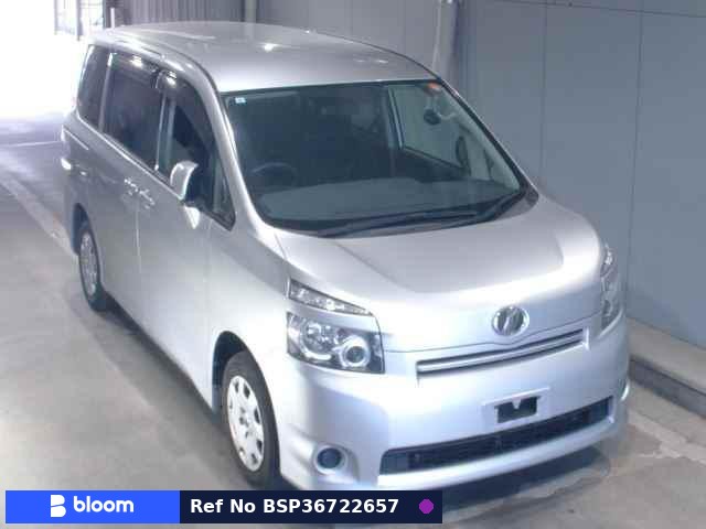 2009 Toyota Voxy