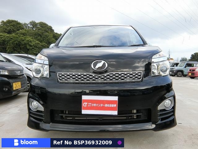2013 Toyota Voxy