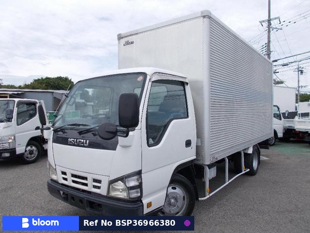 2006 Isuzu ELF Truck