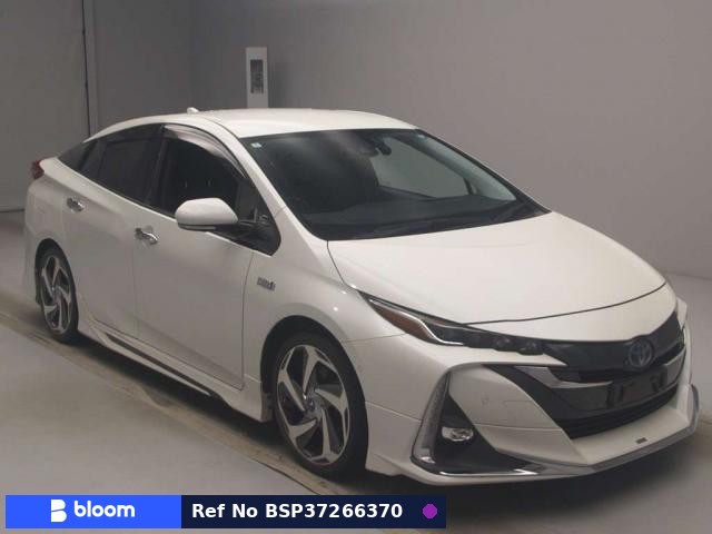 2019 Toyota Prius PHV
