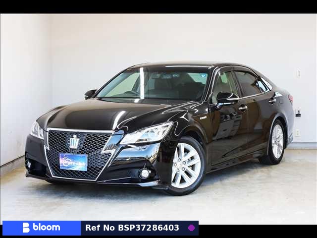 2013 Toyota Crown Hybrid