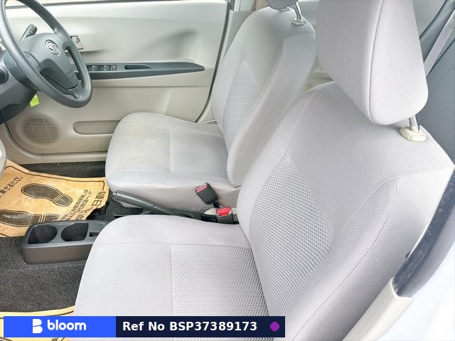 2013 Daihatsu Mira ES
