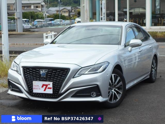2019 Toyota Crown Hybrid