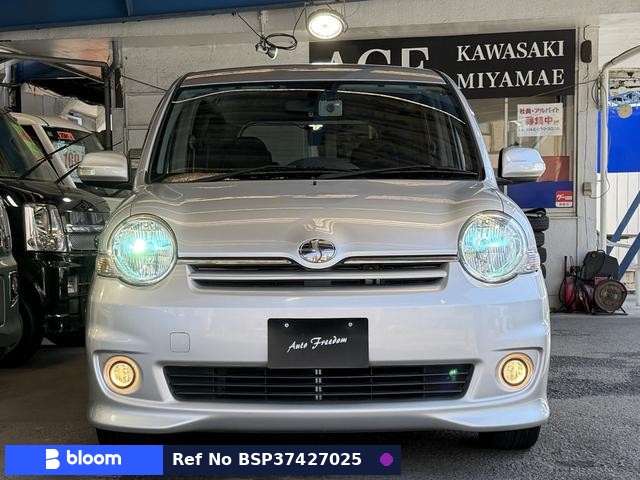 2009 Toyota Sienta