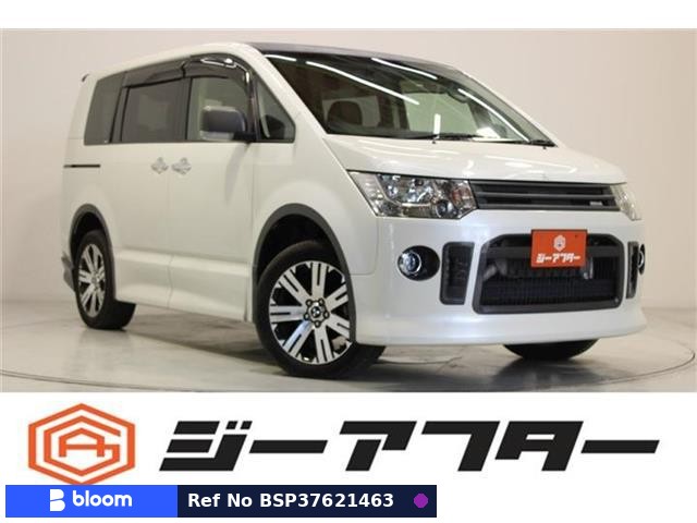 2016 Mitsubishi Delica D5