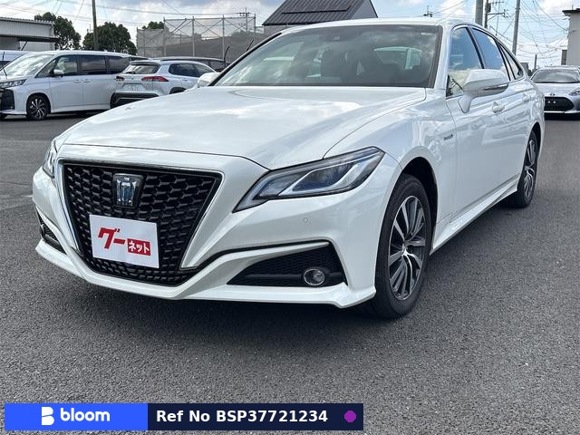 2019 Toyota Crown Hybrid