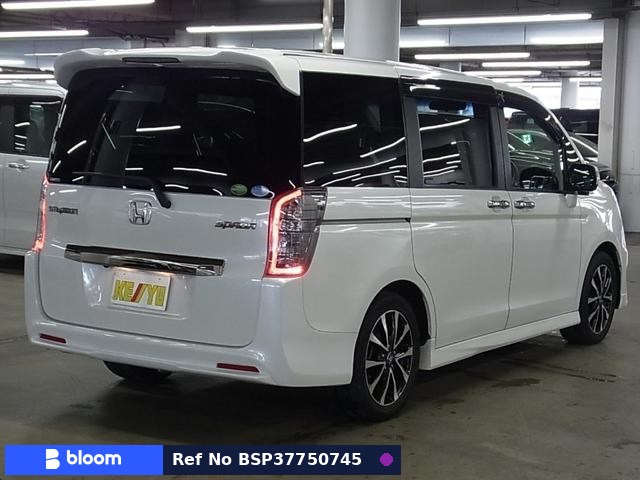 2013 Honda Stepwagon Spada