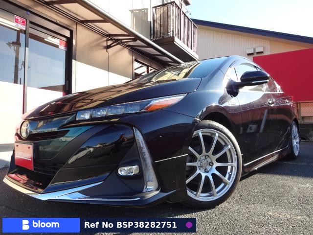 2017 Toyota Prius PHV