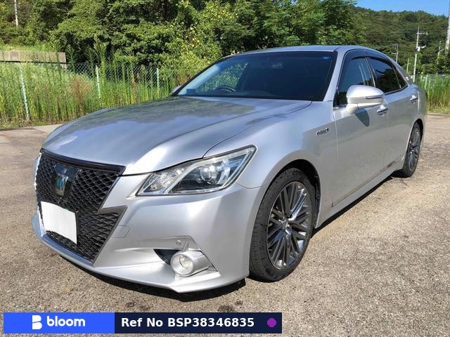 2013 Toyota Crown Hybrid