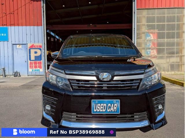 2017 Toyota Voxy