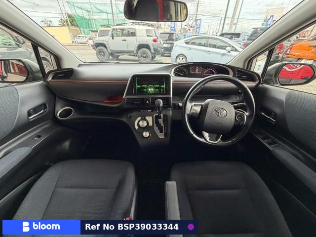 2015 Toyota Sienta