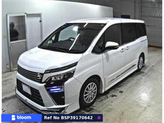 2017 Toyota Voxy