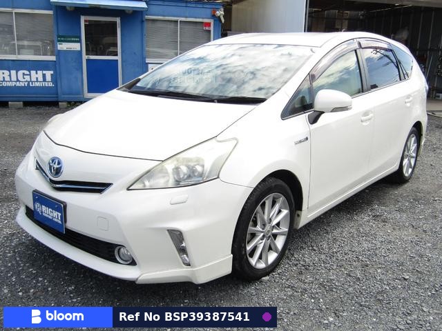 2012 Toyota Prius Alpha