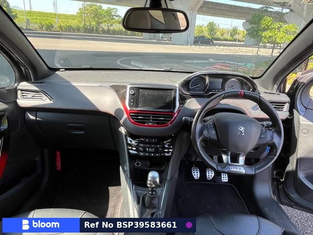 2015 Peugeot 208