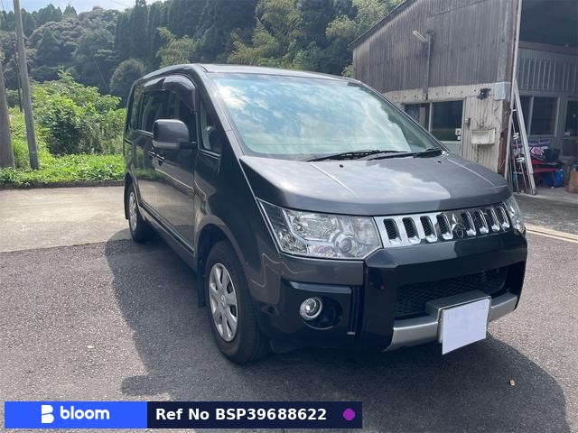2019 Mitsubishi Delica D5